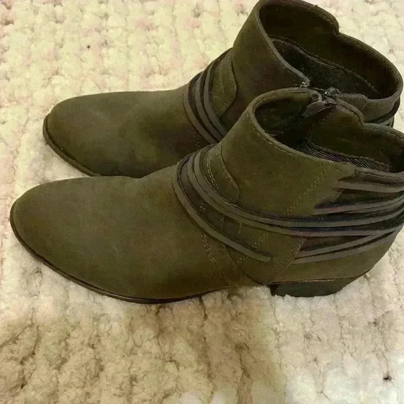 Madden Girl Dallyy Wedge Lace Up Ankle Boot 8.5 - Picture 1 of 6